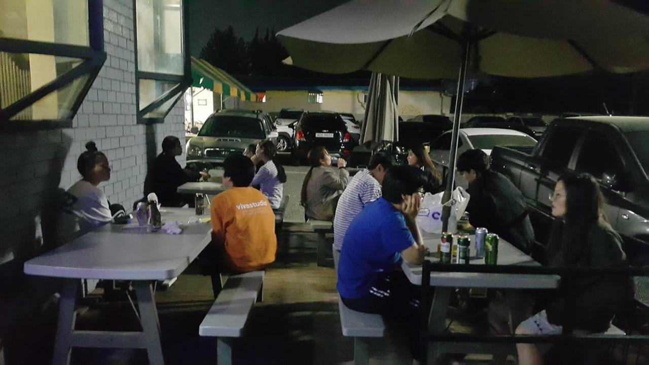 Goodstay Backpackers Gyeongju Guesthouse Exterior foto